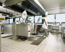 Nilfisk idropulitrice industriale trifase con riscaldamento elettrico mod. Neptune E12 - Neptune E24